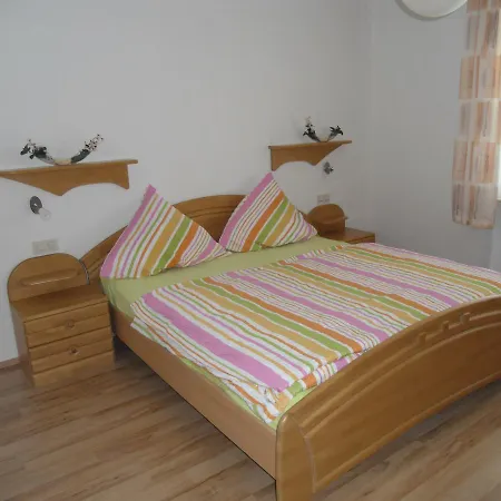 Апартаменты Ferienwohnung Meisenzahl