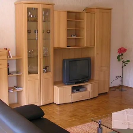 Ferienwohnung Meisenzahl Бюргштадт